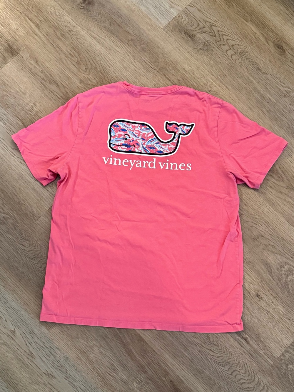 Vineyard Vines tee